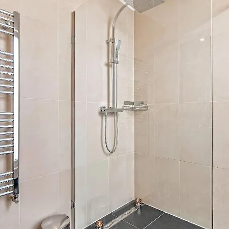 Luxury Paulay Street Apartment Budapest Exterior photo