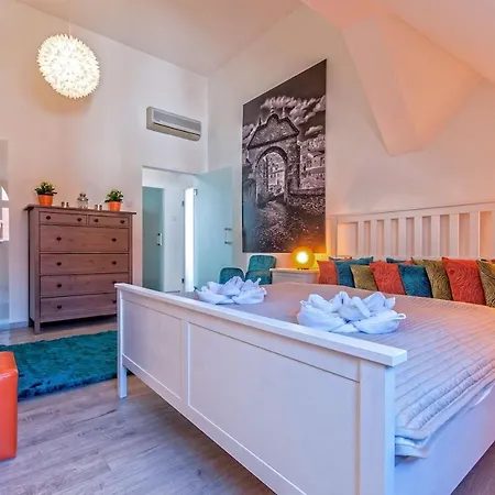 Luxury Paulay Street Apartment Budapest Exterior photo