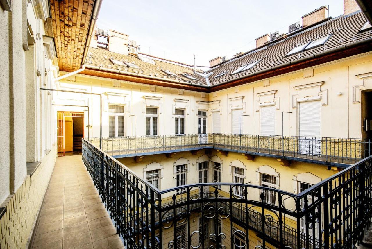 Luxury Paulay Street Apartament